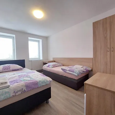Penzion Strachotin Guest house